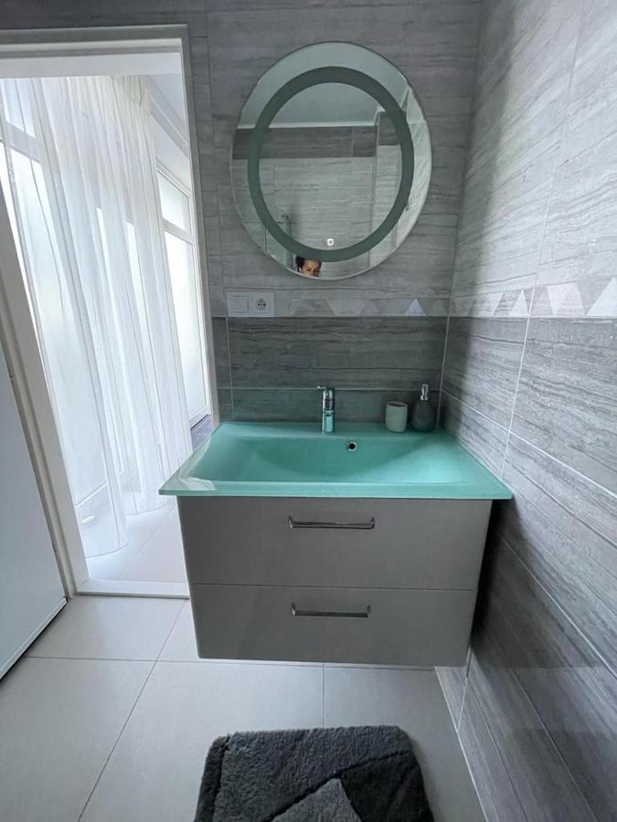 Apartman Lodenica Piest'any Ngoại thất bức ảnh