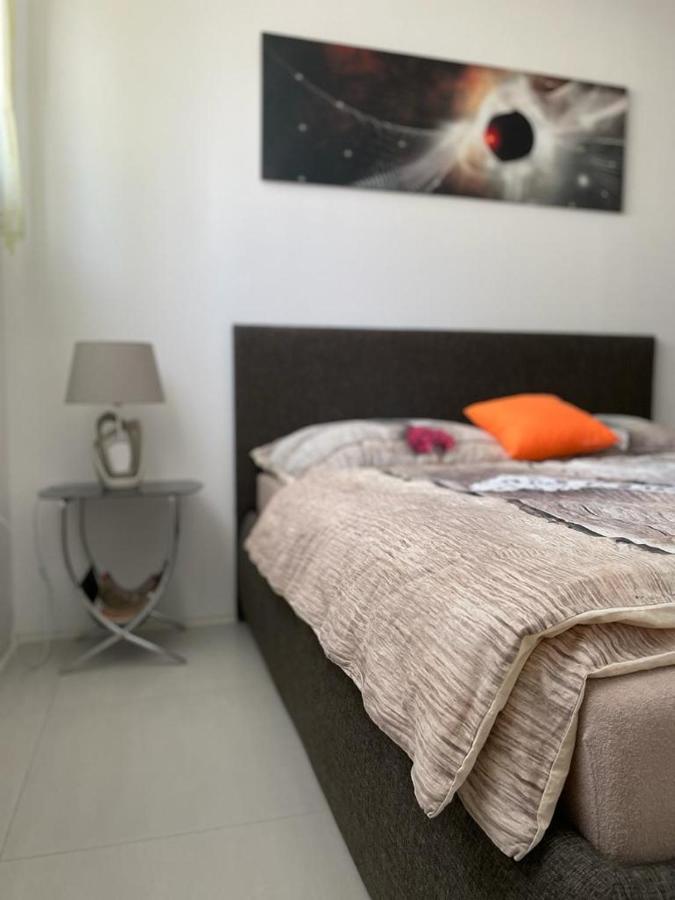 Apartman Lodenica Piest'any Ngoại thất bức ảnh